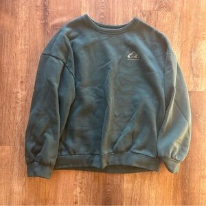 green graphic crewneck!